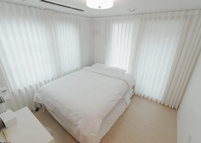 Yg House