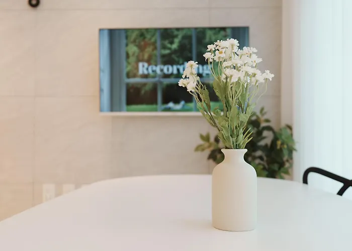 Yg House *